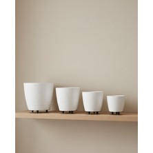 Novytech 4’lü 3D Beyaz Dekoratif Vazo Seti Ayaklı Şık Saksı Takımı - Lisinya