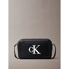 Calvin Klein Kadın Bold Ck Camera Omuz Çantası