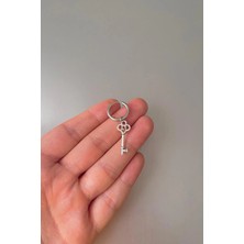 Jaida Moda Unisex Gümüş Anahtar Figürlü Sallantılı Çelik Halka Küpe