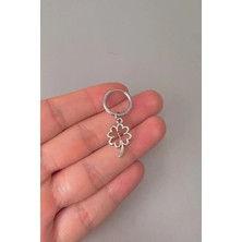 Jaida Moda Unisex Gümüş Yonca Figürlü Sallantılı Çelik Halka Küpe