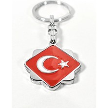 Moncuk Design Kırmızı Ay Yıldız Motifli Metal Anahtarlık – Klasik ve Zarif Milli Sembol