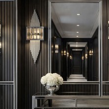 Nazik Aydınlatma Pramit Krom Modern Pilli ve Elektrikli Günışığı Ledli 1 Adet Duvar Apliği 1 Adet Pilli Aplik