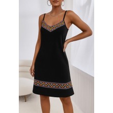Barış Beauty Kadın Ip Askılı V Yakalı Etnik Desenli Detaylı Elbise