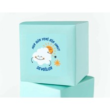 Bisaccia 3.5 cm - (40 Adet) Her Gün Yeni Bir Umut Sevgiler Etiketi Mat Motive Tebrik Kutlama Mesajları Bulut