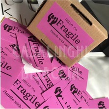 Bisaccia Fragile Handle With Care Dikkat Kırılır Ingilizce Pembe Etiket 8,1x5 cm - (20 Adet)
