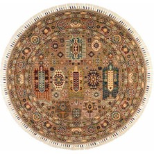 Çam Halı Sultani 807 Vizon Daire Yün ve Bambu ile Özel Tezgahlarda Üretilen Otantik Desenli El Emeği Modern Uşak Halısı