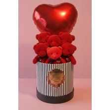 Kırmızı Peluş Ayıcık Buketi & Kalp Balonlu Özel Seri Love Hediye Kutusu - Kadınlar Günü Özel