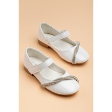 Dilimler Ayakkabı Kız Çocuk Babet Beyaz Rugan Taş Detaylı Baretli