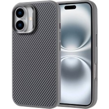iPhone 16 Kılıf Magsafe Şarj Özellikli Karbon Fiber Görünümlü Ydst Troy Kapak-Gümüş