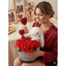 Aşkın En Tatlı Hali: Kraliçe Tavşanlı Kırmızı Gül Hediye Buketi - Özel Gün Hediyesi
