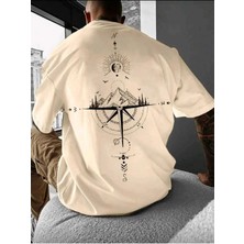 Divin Evrenin Yönü Baskılı Tişört –oversıze Minimal ve Şık Tasarım