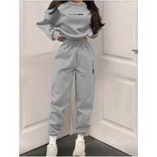 Divin Kadın Baskılı Eşofman Takım – Modern ve Rahat Street Style