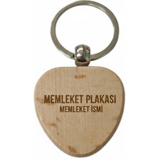 Kişiye Özel Kalp Ahşap Anahtarlık – Memleket ve Plaka Yazılı Lazer Gravür Anahtarlık – Özel Tasarım Hediye