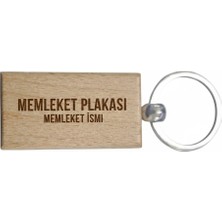 Kişiye Özel Dikdörtgen Ahşap Anahtarlık – Memleket ve Plaka Yazılı Lazer Gravür Anahtarlık – Özel Tasarım Anlamlı Hediye