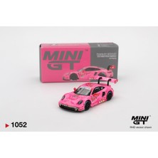Mini Gt 1052 Porsche 911 Gt3 R #77 Ao Racing 2024 Imsa Road America Pembe 1/64 Model Araba
