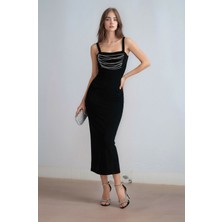 Mamayaga Kadın Kalın Askılı Sırt Dekolteli ve Zincir Detaylı Midi Boy Yırtmaçlı Spor Şık Siyah Elbise