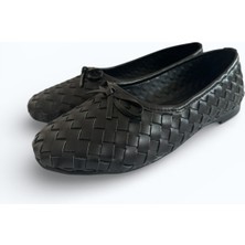 Noliva Kadın Suni Deri Dokulu Örgü Desenli Fiyonklu Babet