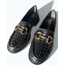 Noliva Kadın Örgü Desenli Gold Zincir Tokalı Kalın Tabanlı Loafer Ayakkabı