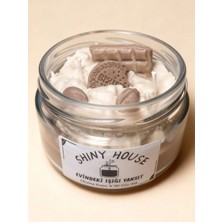 Shiny House El Yapımı Doğal Soya Mum - Çikolata Kokulu & Çikolata Dekorlu