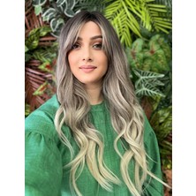 Aura Peruk Renk Geçişi Şahane Olan Perçemli Dalgalı Vip Modelimiz