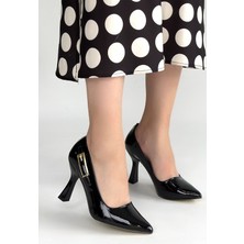 Alfaze Siyah Rugan Sivri Burun Topuklu Ayakkabı Topuk Boyu 8,5 cm