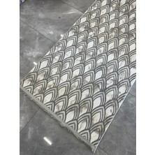 Dinarsu Halı Dinarsu Embos Halı Diamond Açık Gri Kaymaz Taban Yolluk Makinede Yıkanabilir Halı Gri Spor Saçaklı