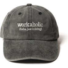 Nome Studio Nakışlı Şapka Yazı Nakışlı Şapka Yıkamalı Kumaşlı ve Workaholic Yazı Nakışlı Şapka Pamuklu Siperlikli Ayarlı Şapka Günlük Tarz Eğlenceli Kep