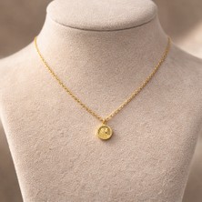 Altın Renk Yuvarlak Motif Çelik Kolye