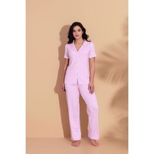 Caspara Kadın Pijama Takımı Pembe Çizgili Kısa Kollu Pamuklu Ultra Soft Rahat Kesim Düğmeli Gecelik Sabahlık