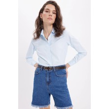 Tudors Kadın Slim Fit Dar Kesim Vucüda Oturan Uzun Kollu Gizli Düğme Detaylı Mavi Basic Gömlek