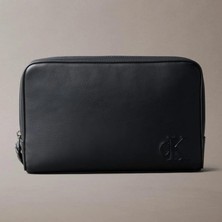 Calvin Klein Siyah Erkek Cüzdan Minimalist Stil ve Şık Tasarım ile Standart Boyut