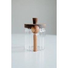 Dekorz Dükkan Akasya Vakum Kapaklı Çizgili Cam Kaşıklı Kavanoz (450 Ml)