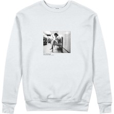 The Lucid Lab Amy Winehouse At The Laundromat 2004 Sweatshirt - Beyaz