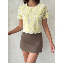 Caddebostan Moda Çiçek Desenli Dantel Bluz Kısa Kollu Bisiklet Yaka Şık Crop Üst