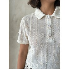 Caddebostan Moda Kadın Polo Yaka Çiçek Nakışlı Dantel Detaylı Kısa Kollu Bluz