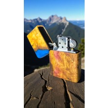 Precious Stabilize Kayın Ağacı ve Epoksi Tasarım Benzinli Çakmak – El Yapımı, Ömür Boyu Garantili