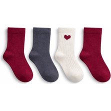 Solde 4’lü Set Bebek Pamuklu Günlük Çorap – Kalp Desenli & Düz Renk, Kaliteli