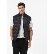 Nautica Erkek Siyah Regular Fit Su Itici Yelek J65009T.0TB