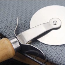 Yaman Market Ahşap Saplı Pizza Kesme Bıçağı