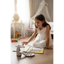 Enoch Kız Çocuk Prenses Model Bilekten Bağlamalı Topuklu Ayakkabı