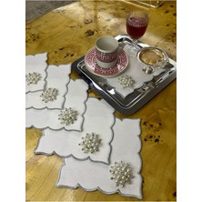 Minoza 6 Adet Inci Broşlu Kenar Nakışlı Leke Tutmaz Gardenya Kumaş Kokteyl & Kahve Sunum Peçetesi