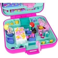 Ayko Polly Mattel 80. Yıl Dönümüne Özel Nostaljik Kompakt Oyun Seti, Biri Etek Giyen 3 Bebek, 1 Evcil Hayvan ve Kutlama Temalı Mobilyalarla Kompakt Ev, JGK22