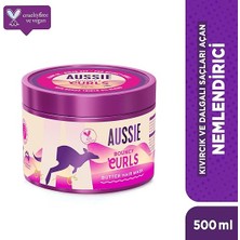 Aussie Bouncy Curls Kıvırcık ve Dalgalı Saçları Açan Nemlendirici Saç Maskesi 500 ml