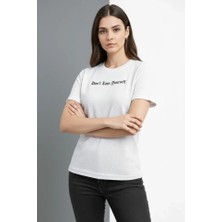 Giyimodam Wafıl Kumaş Tişört Regular Kalıp Bisiklet Yaka Baskılı Günlük Basic T-Shirt - Beyaz