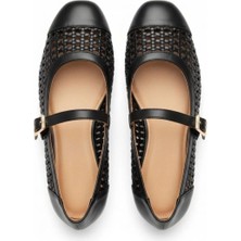 Ne&Ve Shoes Deri Biye Örgü Detaylı Tokalı Kadın Babet