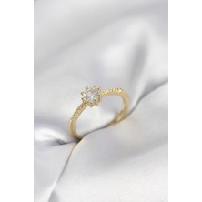 Claris Tek Taş Model Gold Renk Zirkon Taşlı Kadın Yüzük