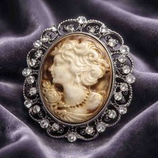 Noshnosh Tasarım Kraliçe Broş