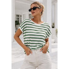 Rich Kadın Yeşil Beyaz Çizgili Yarasa Kol T-Shirt | Şık Basic Tişört
