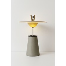 Biton Design Spiral Detaylı Koni Gövdeli El Yapımı Beton Masa Lambası