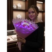 Vibecomtr Mor LED Işıklı Kelebekli Beyaz Gül Buketi – Büyük Boy Solmayan Işıklı Gül Aranjmanı Sevgiliye Özel